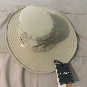 Tilley LTM6 Airflo Broad Brim Hat